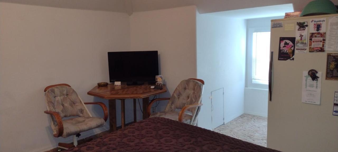Quiet Upstairs Studio Close To Town 420 Friendly Тринидад Экстерьер фото